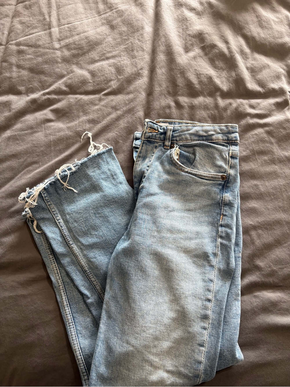 Zara Light Blue Denim Jeans with Tan Stitching